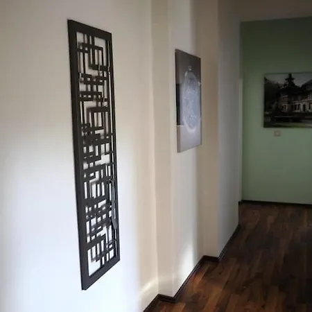 Askanier, Apartment